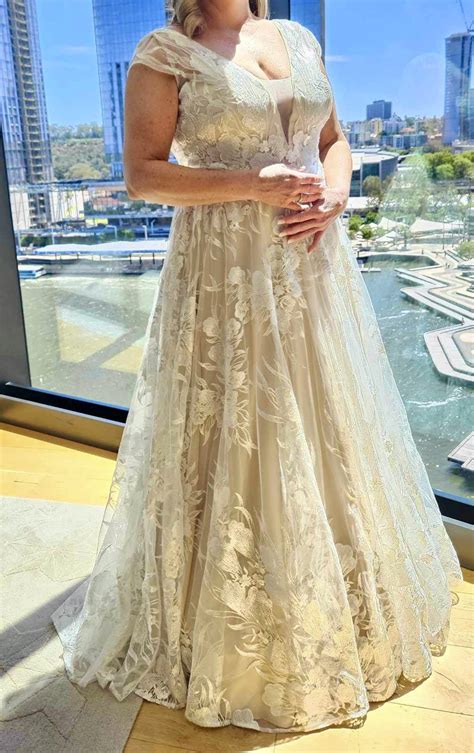 j'adore wedding dress